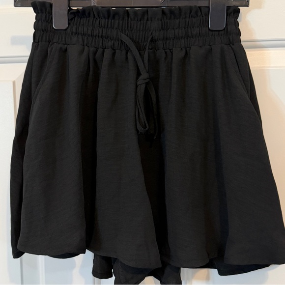 NWT Halara High Waist Drawstring Pocket Wide Leg Athletic Shorts - Small - Picture 5 of 7